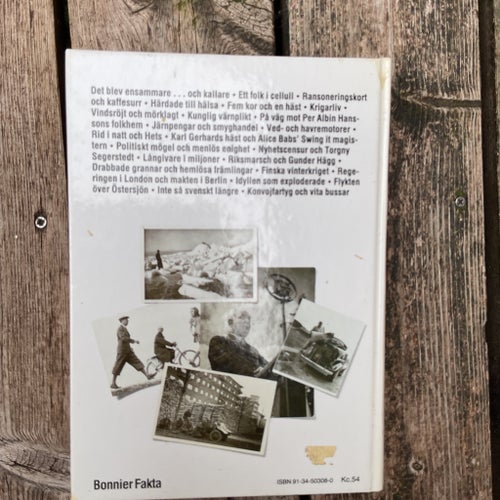 Sverige under 2:a världskriget av Hans Dahlberg,1986