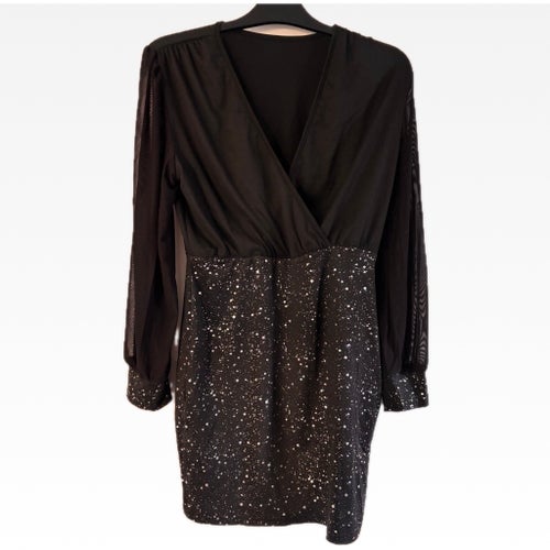 NY Svart klänning med silverglitter strl M