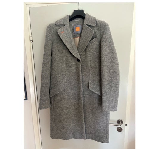 Hugo Boss grå kappa, storlek 38 oanvänd