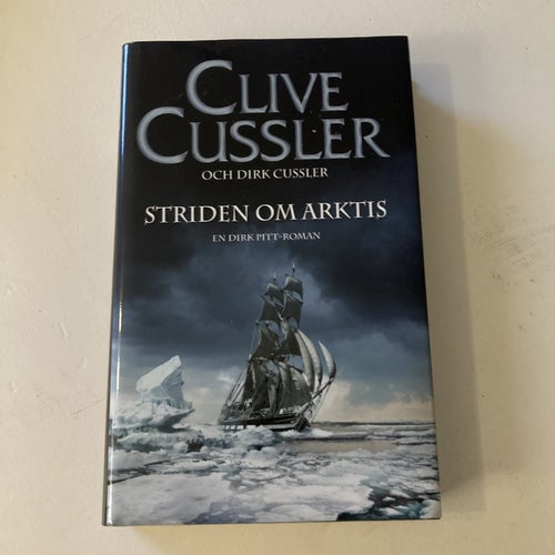 CLIVE CUSSLER - STRIDEN OM ARKTIS.