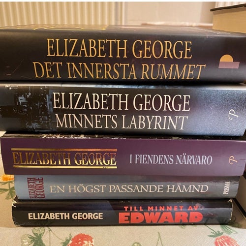 samling deckare av Elizabeth George totalt 21 st sommarläsning