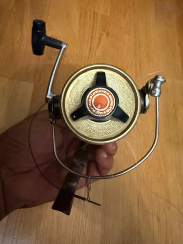 Vintage Olympic 151 spinnrulle – Made in Japan – Fungerar bra