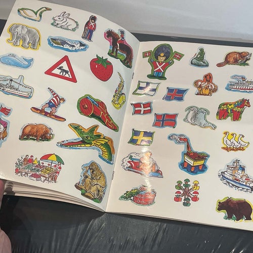 Klistermärken läro-bok - Kul om Norden - Geografi & Kultur - vintage rare