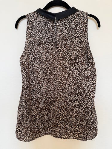 ZARA TRAFALUC leopardmönstrad topp, storlek M
