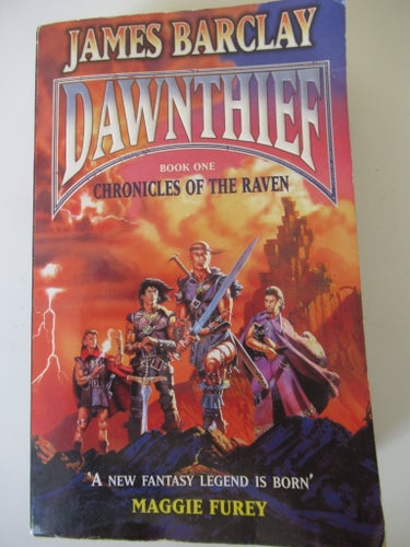 Dawnthief av James Barclay, 2000