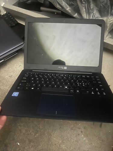 ASUS laptop