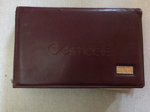 1989 Oldsmobile Owners Manual Eighty-Eight & Ninety-Eight