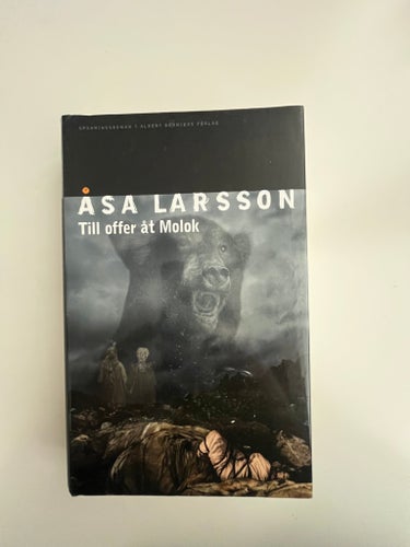 Till offer åt Molok - Åsa Larsson (2012)