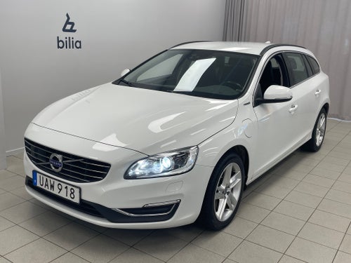 Volvo V60 D5 AWD Twin Engine Classic Momentum | Drag | Navigator |