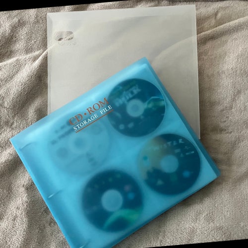 50 st DVD-filmer i hårdplastpärm - Blandat urval