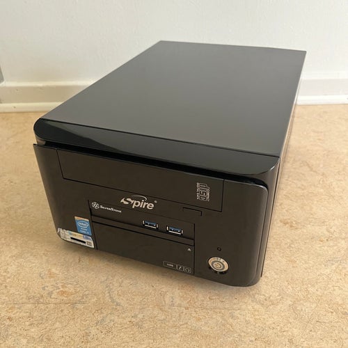 Spire PowerCube Apex MI-008 Chassi med ASUS DVD-brännare