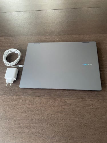 Samsung Galaxy Book5 Pro 360 - Core Ultra 7/32GB RAM/1TB SSD 16" Copilot+ PC