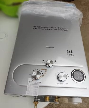 18L LPG tanklös varmvattenberedare med duschhuvud/LCD-display, med flera skydd