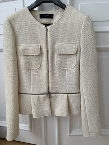 ZARA WOMAN benvit kavaj storlek S