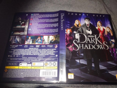 Dark Shadows (av Tim Burton med Johnny Depp, Michelle Pfeiffer, Eva Green)