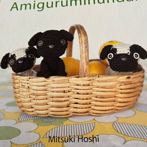 Amigurumihundar av Mitsuki Hoshi, 2010