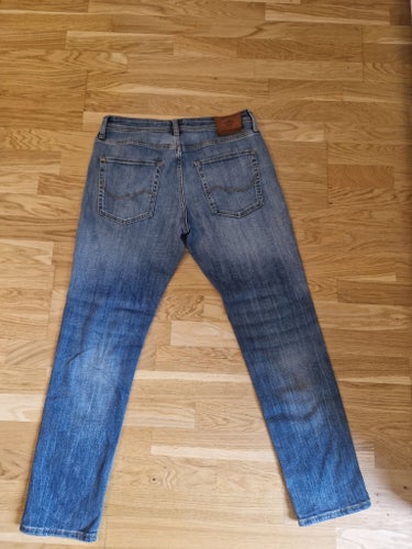 Jack & Jones blå jeans, storlek 30/30