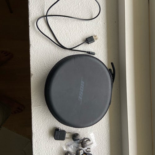Bose QuietControl 30 trådlösa hörlurar