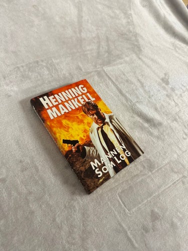 Henning Mankell – Mannen som log | Kurt Wallander | Inbunden | ISBN 978914302070