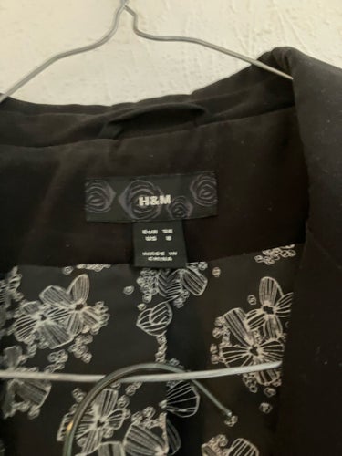 H&M Svart Kavaj och Kjol Set