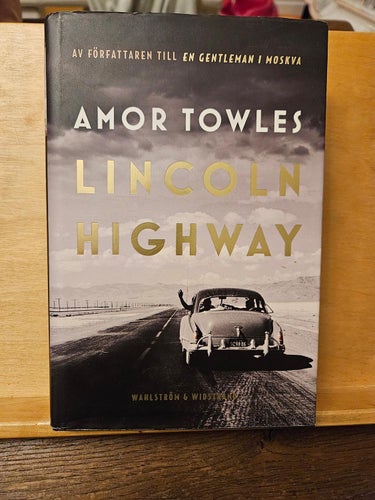 Lincoln Highway, Amor Towles