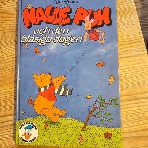 Walt Disney Kalle Ankas Bokklubb Nalle Puh Och Den Blåsiga Dagen 1983