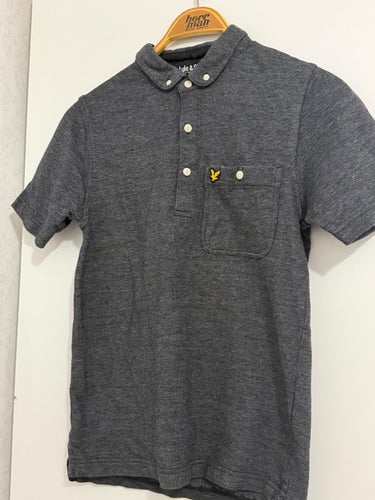 Lyle & Scott grå pikétröja, storlek S