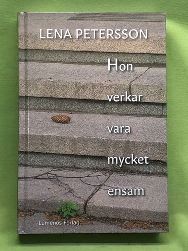 Hon verkar vara mycket ensam en självbiografi om hur det kan vara att leva med A