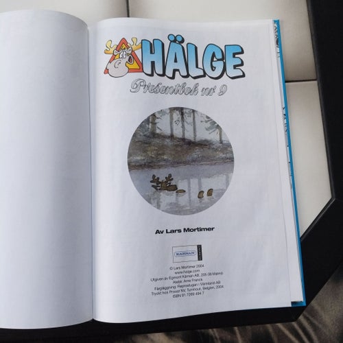 Hälge Presentbok nr 9 av Lars Mortimer, 2004