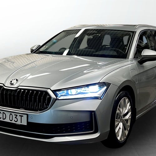 Škoda Superb iV Kombi Selection DSG Drag/Navigation
