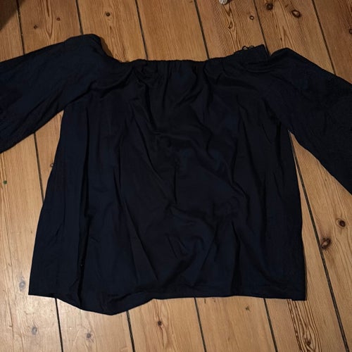 COS mörkblå blus, storlek M (xxl)