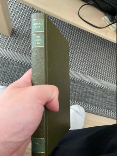 Den Gyldne Flåde I-II av Nicholas Gage, 1975