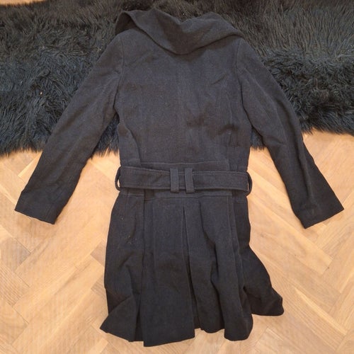 United Colors of Benetton Svart Kappa - storlek 44 - Mode