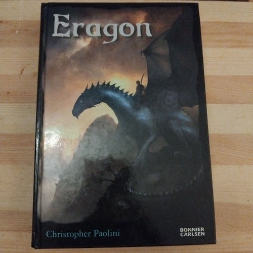 Eragon Christopher Paolini Arvtagaren Del 1 Fantasy Drakar