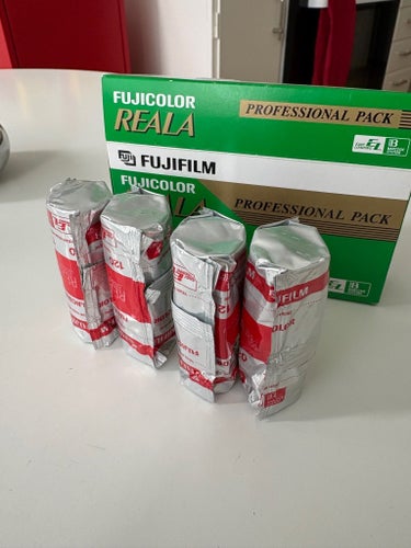 Fujicolor Reala ISO 100 120x4 Professional Pack
