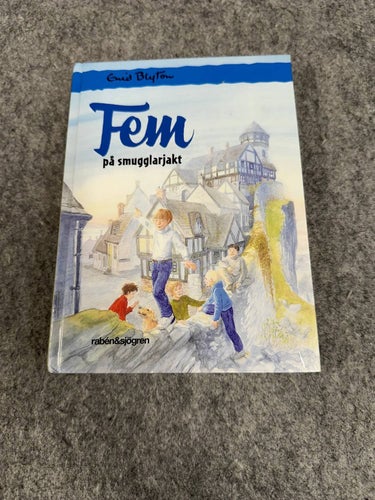Enid Blyton - Fem på smugglarjakt
