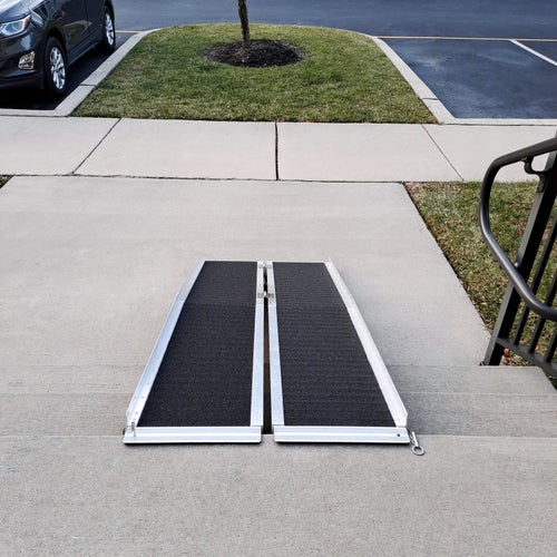 Rullstolsramp, handikappsramp, 153cm, ihopfällbar, Ny och oanvänd, fri frakt.
