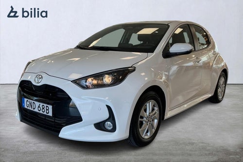 Toyota Yaris Hybrid 115 Active Komfortpaket P-sensorer Carplay