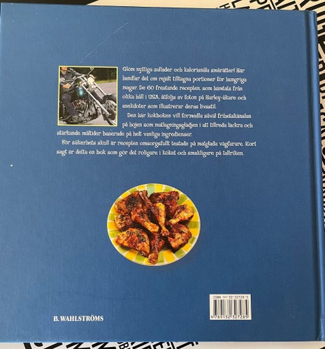 Harley-åkarens kokbok av Owen Rossan, 2004. På svenska/Inbunden