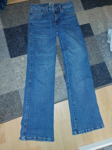 Lager 157, blå jeans, storlek XS