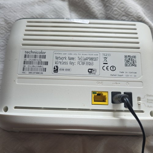 Technicolor TG233 Router