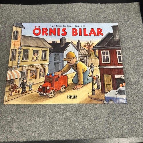 Jan Lööf / Carl Johan de Gerr - Örnis bilar