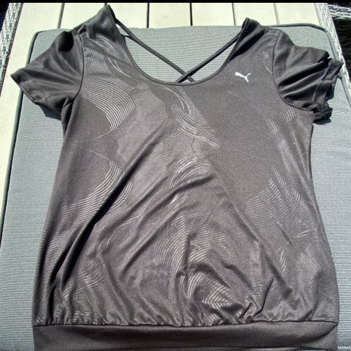 Snygg träningstopp från Puma – Cool Cell – Svart/Silver – Stl M (EU 40)