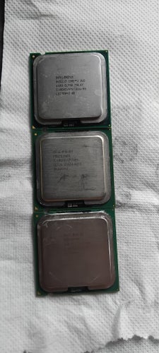 Intel Core 2 Duo E6600 och Pentium 4 CPU:er