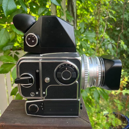 Hasselblad 500 EL/M + Planar 80/2.8 + A12 + PME45