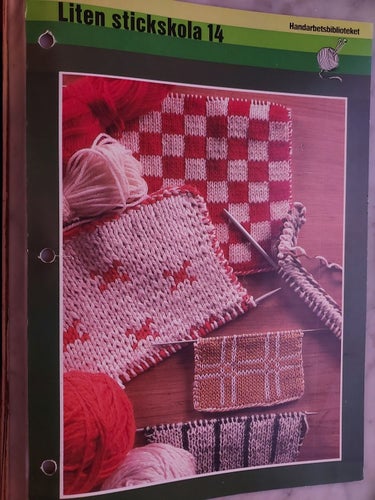 Mönster Liten stickskola 14 Höjd 27,5 cm Bredd 19,5 cm
