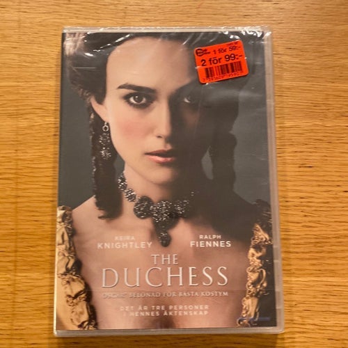 The Duchess - Sv Text - Inplastad