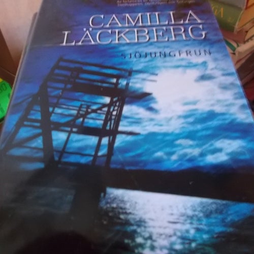 EN INBUNDEN BOK CAMILLA LÄCKBERG SJÖJUNGFRUN