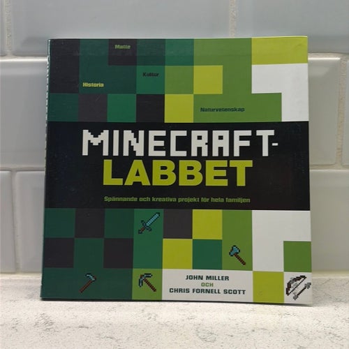 Minecraft-labbet av John Miller och Chris Fornell Scott