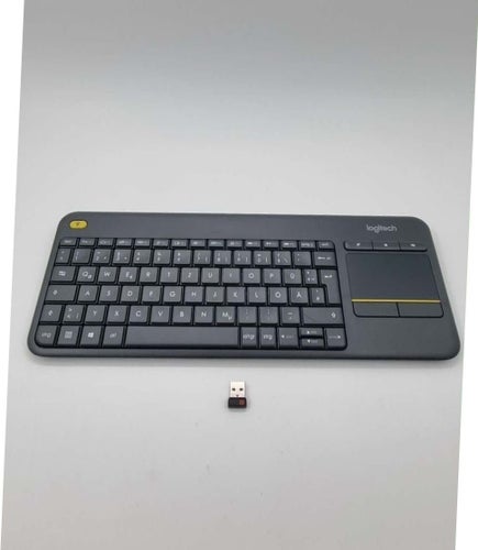Logitech K400 Plus trådlöst tangentbord med touchpad, tysk layout